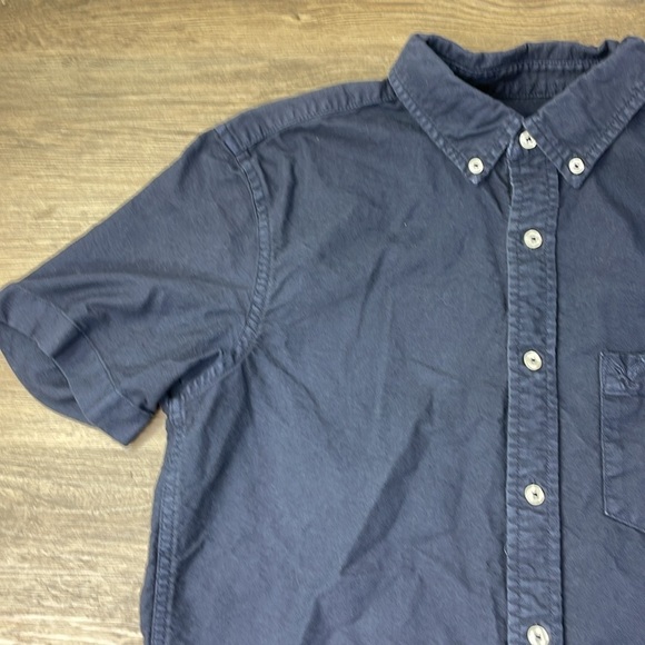 American Eagle Men’s Navy Blue Short Sleeve Button Down Shirt, size Small - Picture 4 of 10